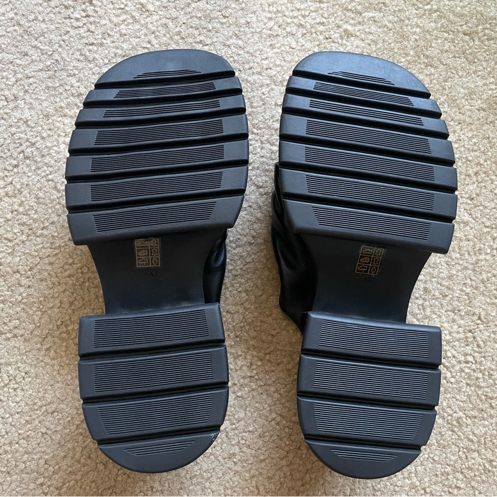 Brandon Blackwood Black Montego Platform Sandal - Picture 7 of 9